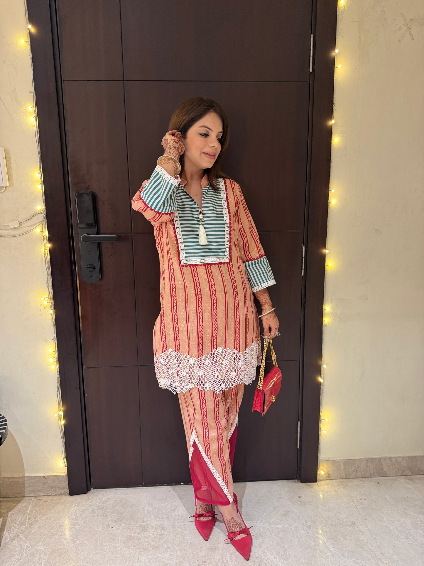 Saiba - Beige and Maroon Striped Kurta Set with Lace Detailing โ Women's Ethnic Wear