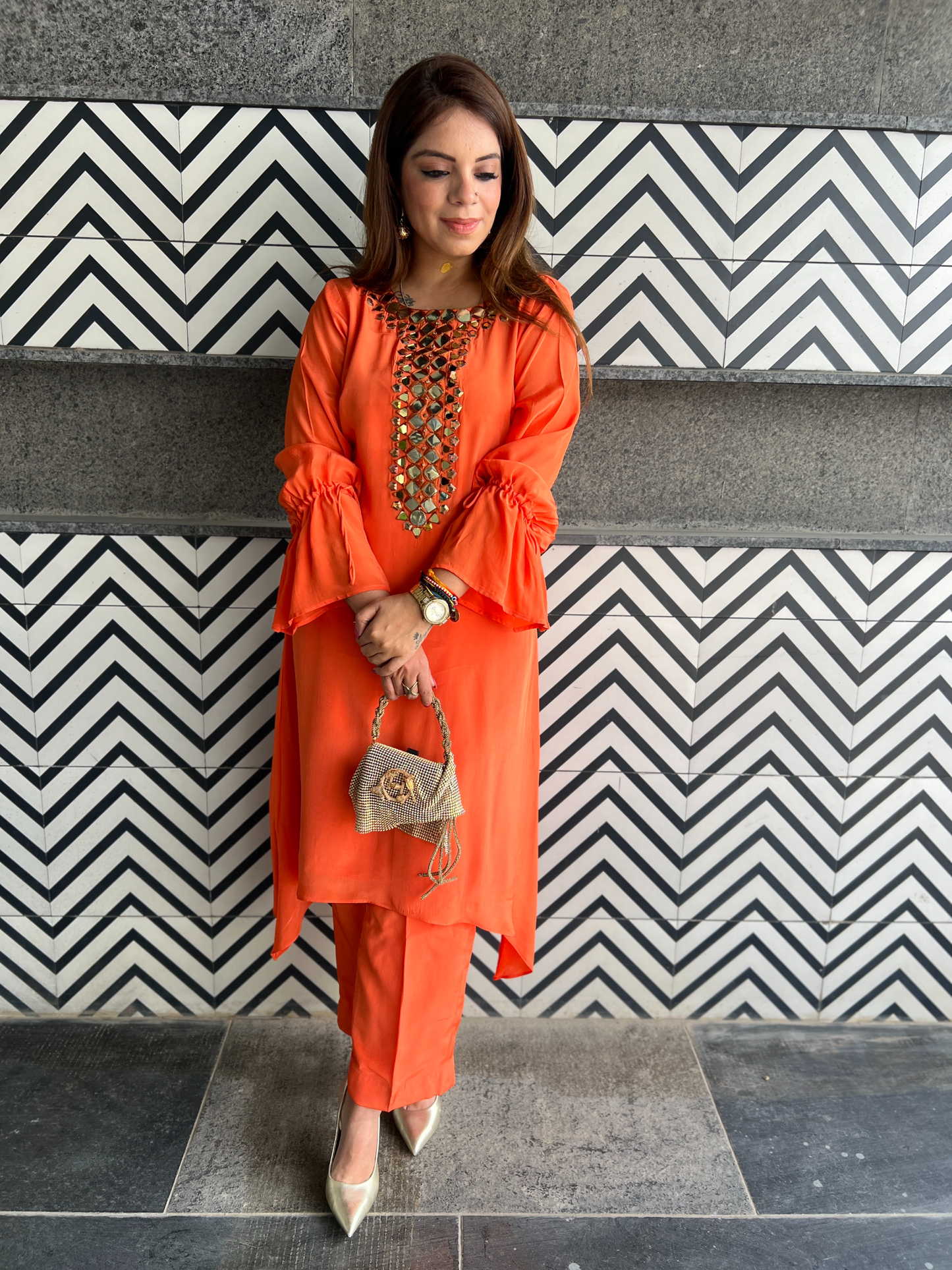 Sunehri Jhalak:Hand-Embroidered Mirror Work Kurta with Ruched Sleeves & Pants