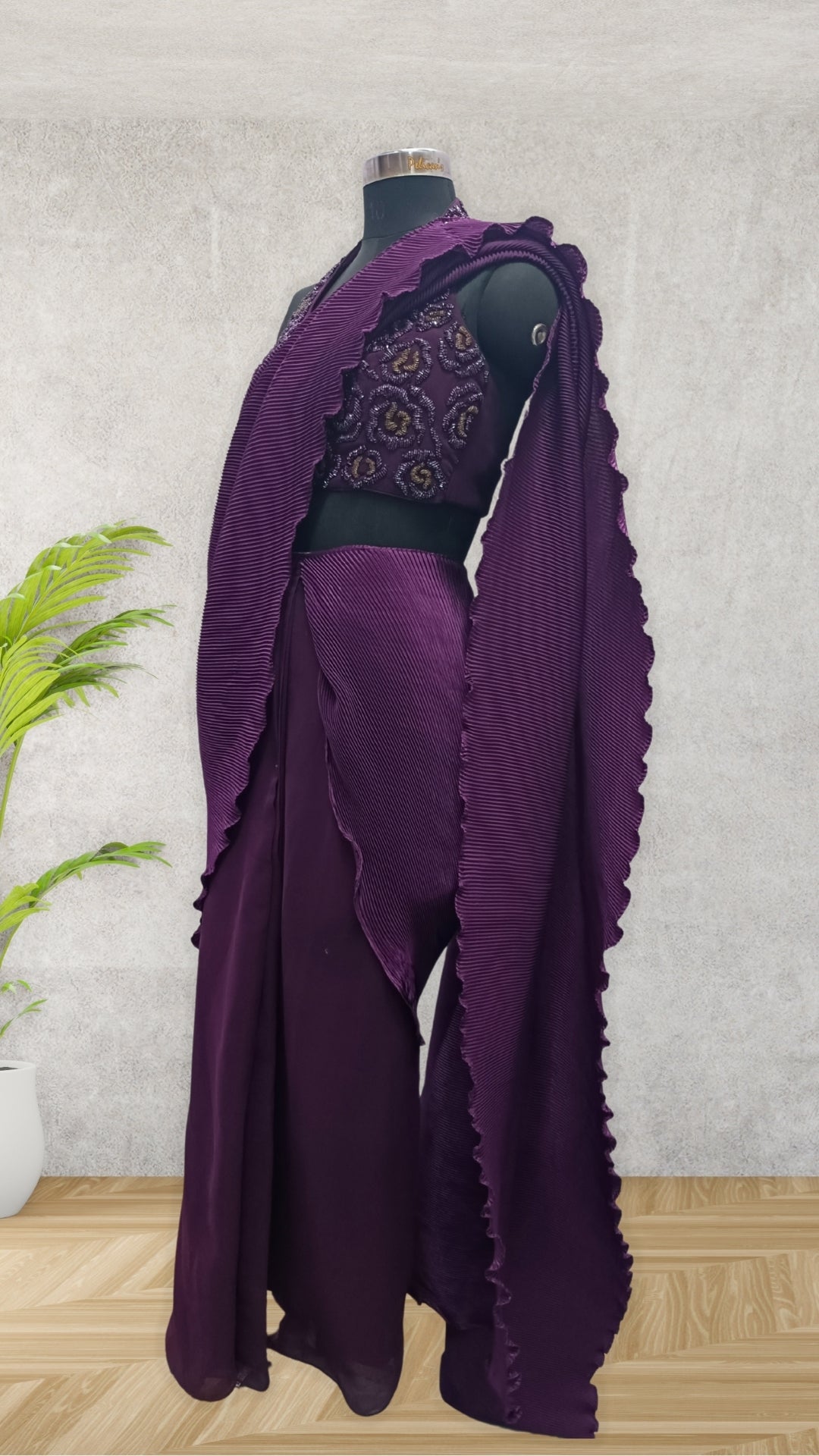 Samaira - Hand-Embroidered Blouse Saree – Artisan’s Touch for Elegant Indian Occasions