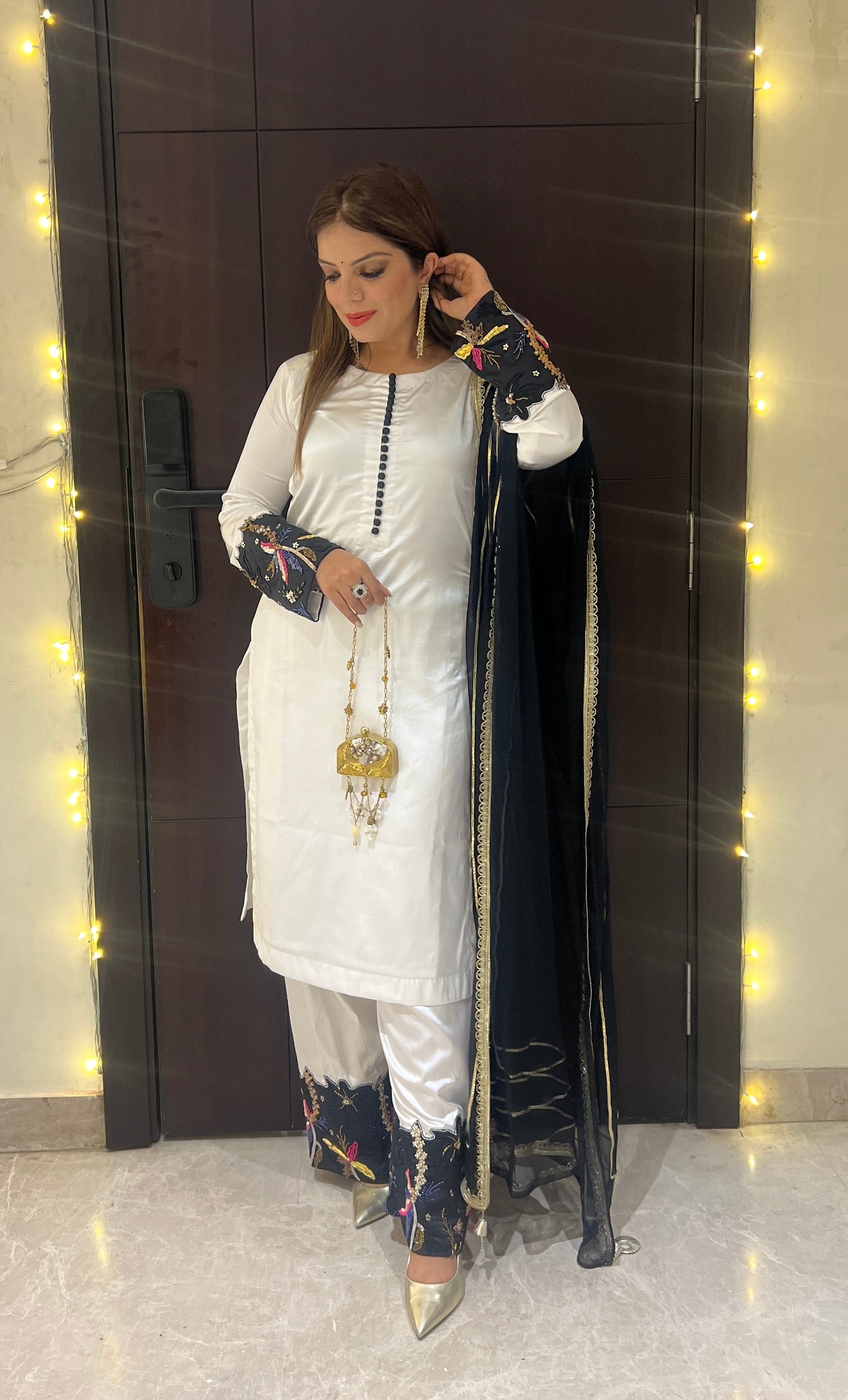 Noor-e-Safa - Classic White Pakistani Suit with Multi Colour Golden Detailing.