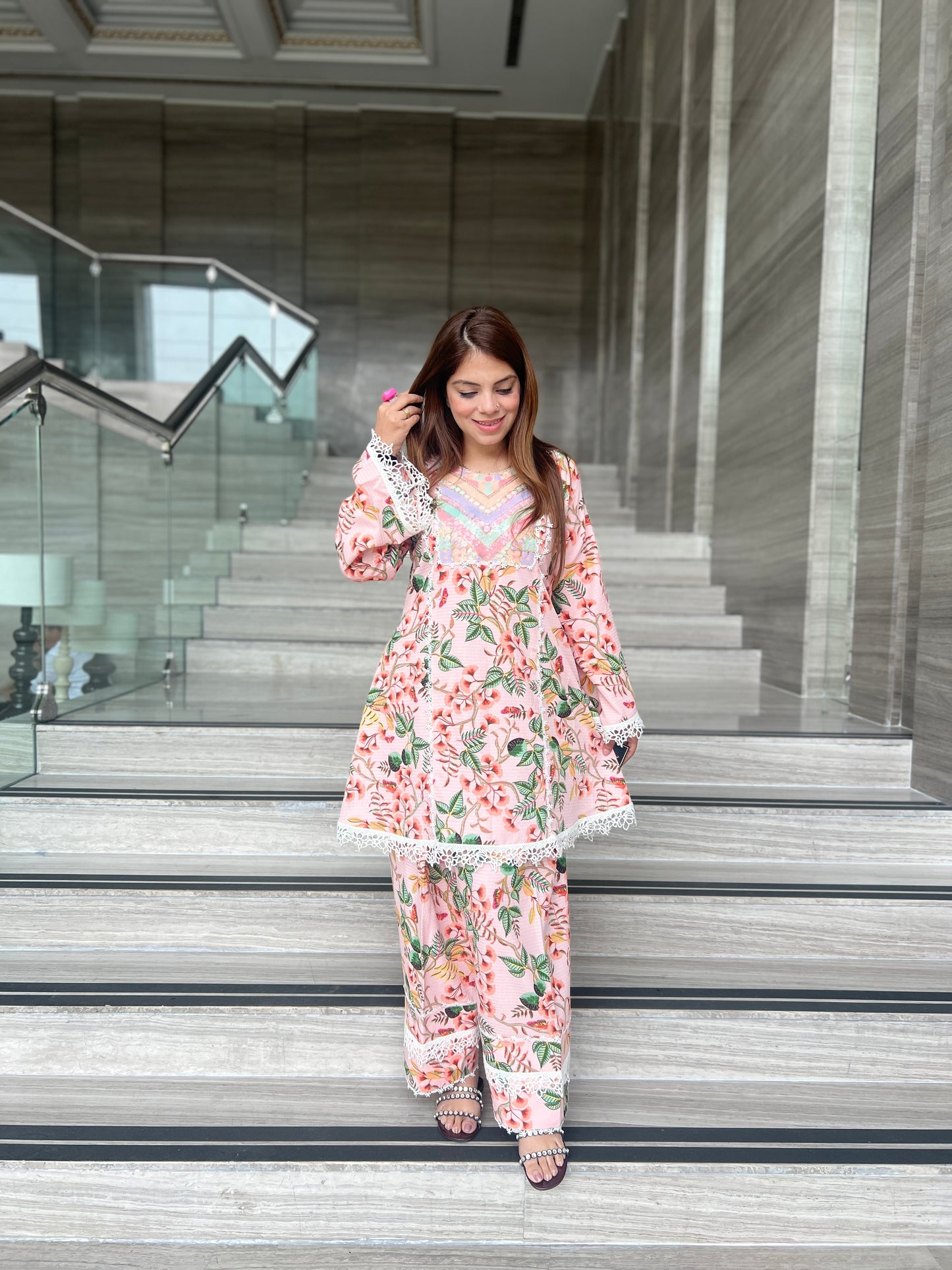 Ishika - Blush Pink Floral Kurta Set with Lace Detailing – Women's Summer Ethnic Co-ord