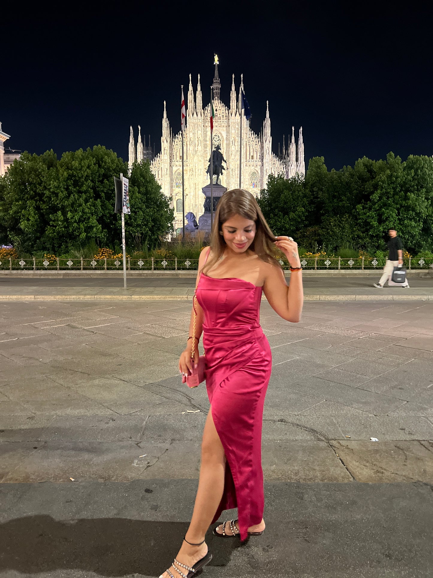 Saiba Luxe - Fuchsia Satin Bodycon Dress with Side Slit – Elegant Evening Wear for Women