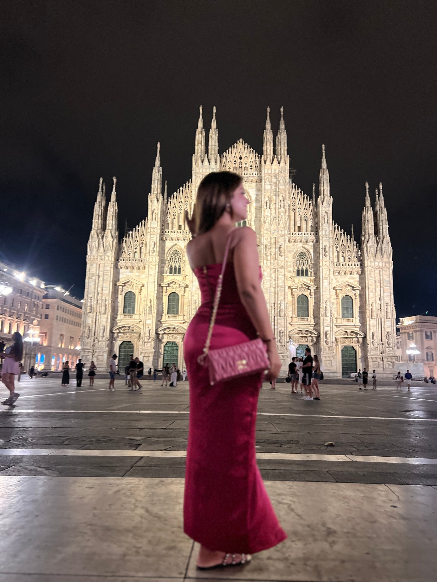 Saiba Luxe - Fuchsia Satin Bodycon Dress with Side Slit – Elegant Evening Wear for Women