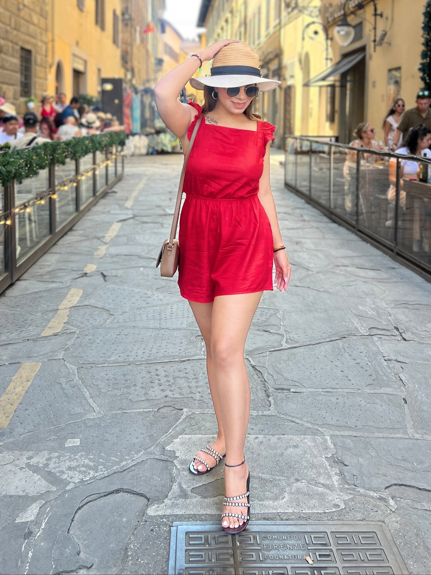 Hoor - Bold Red Tie-Shoulder Romper – Lightweight Summer Style for Women