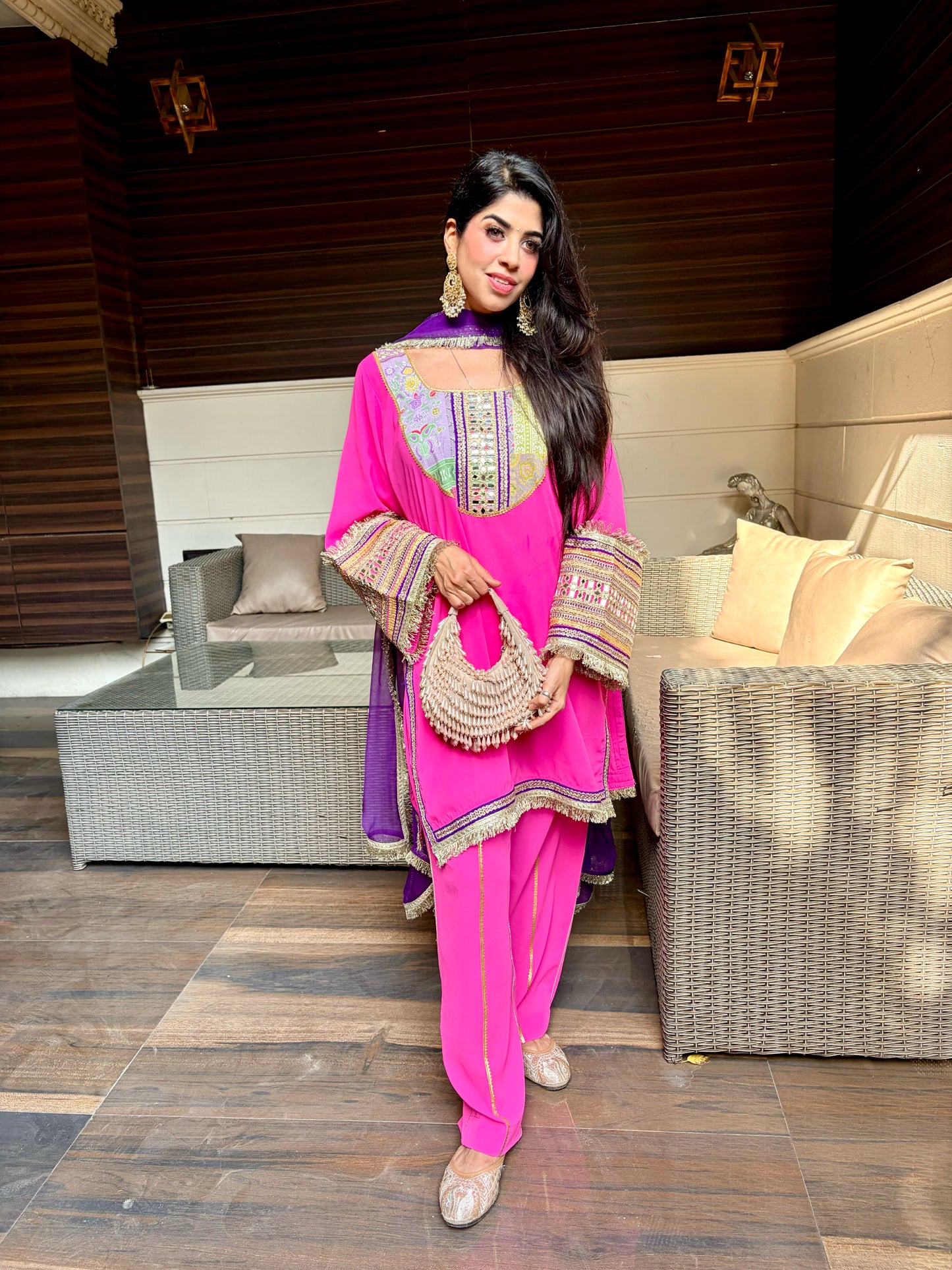 Noor-e-Gulabi – Traditional Phulkari Style Pink Suit Set.