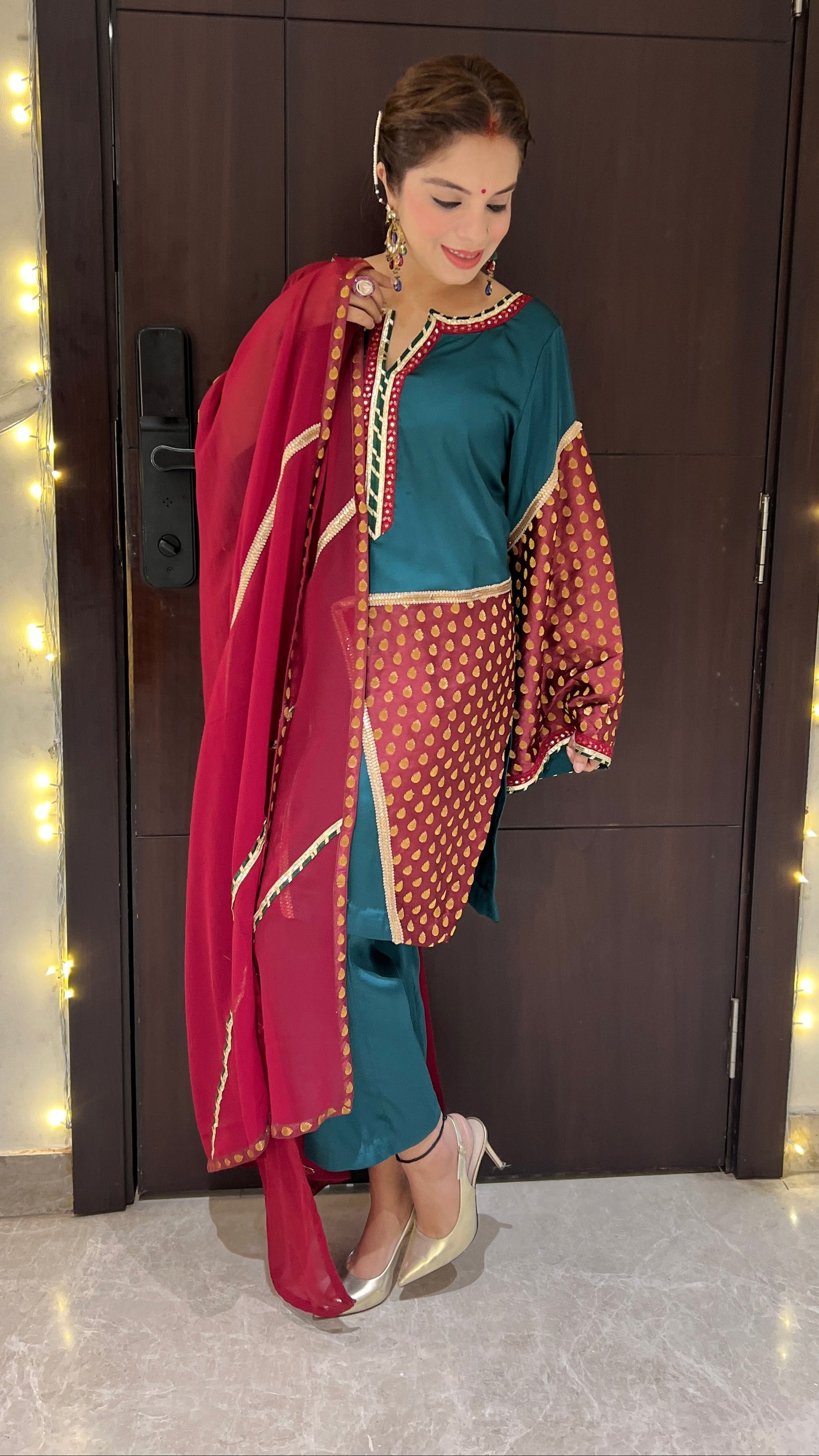 Ishya - Teal Kurta Pant Set with Contrasting Maroon Dupatta.