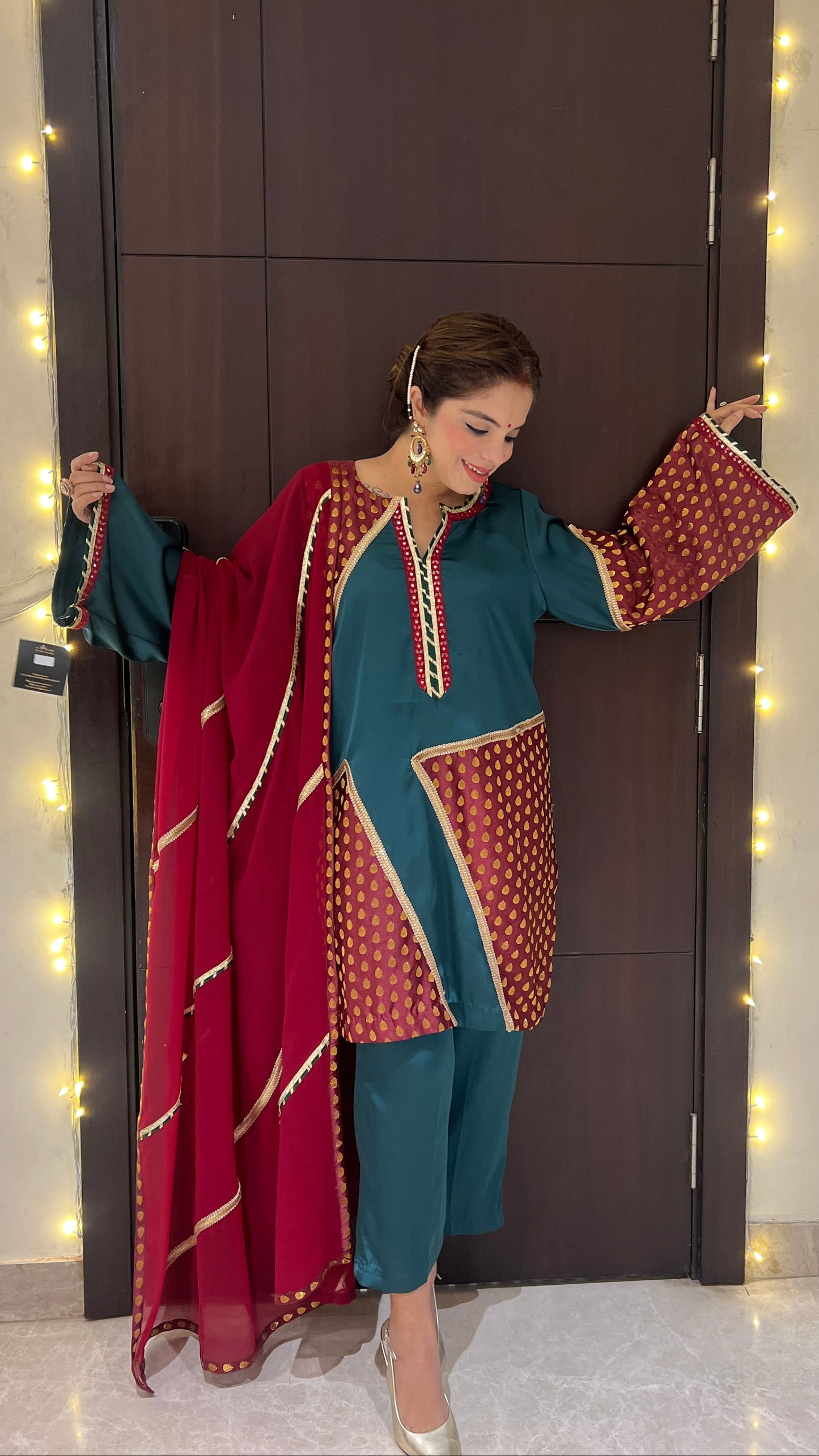 Ishya - Teal Kurta Pant Set with Contrasting Maroon Dupatta.