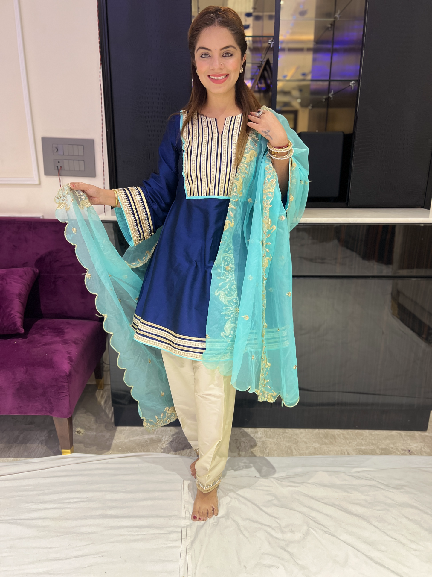 Heer Ranjhana – Blue & Cream Embroidered Winter Suit