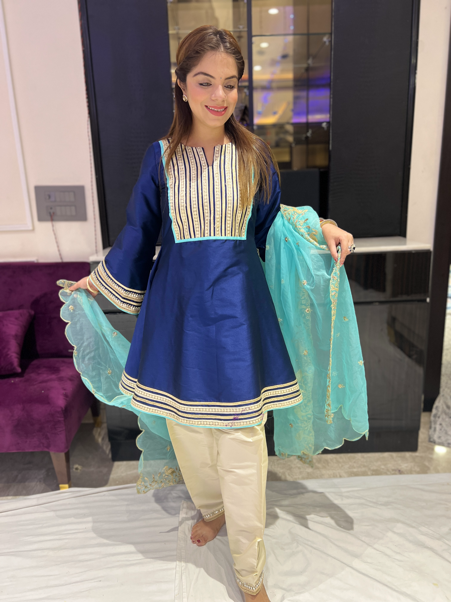 Heer Ranjhana – Blue & Cream Embroidered Winter Suit
