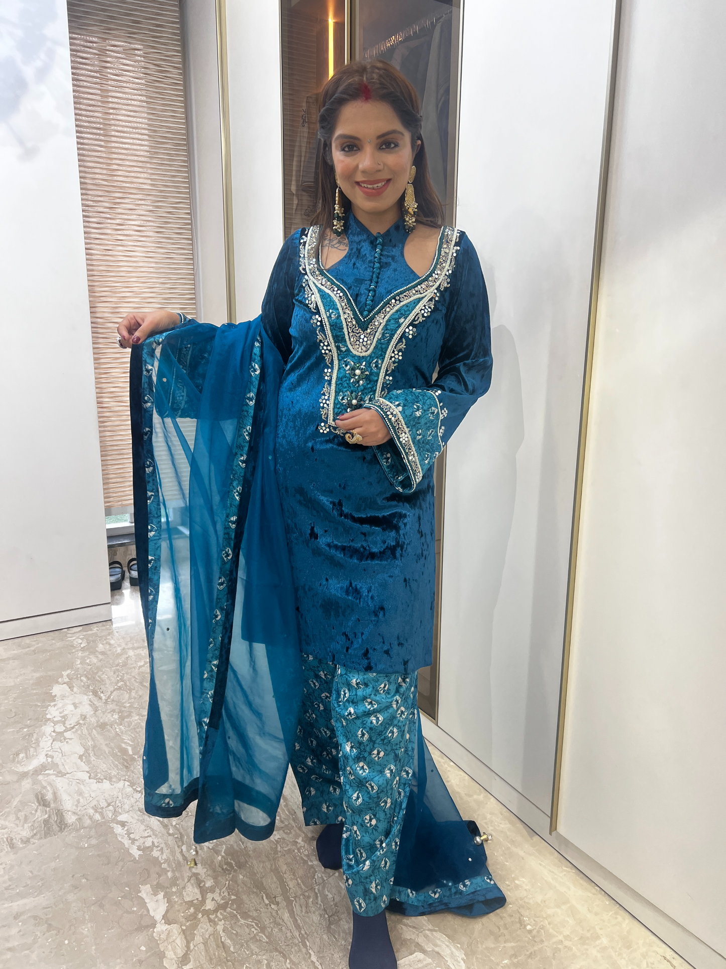 Gul-e-Velvet :Exquisite & Graceful Salwar Suit for Weddings