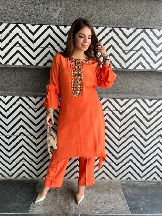 Sunehri Jhalak:Hand-Embroidered Mirror Work Kurta with Ruched Sleeves & Pants
