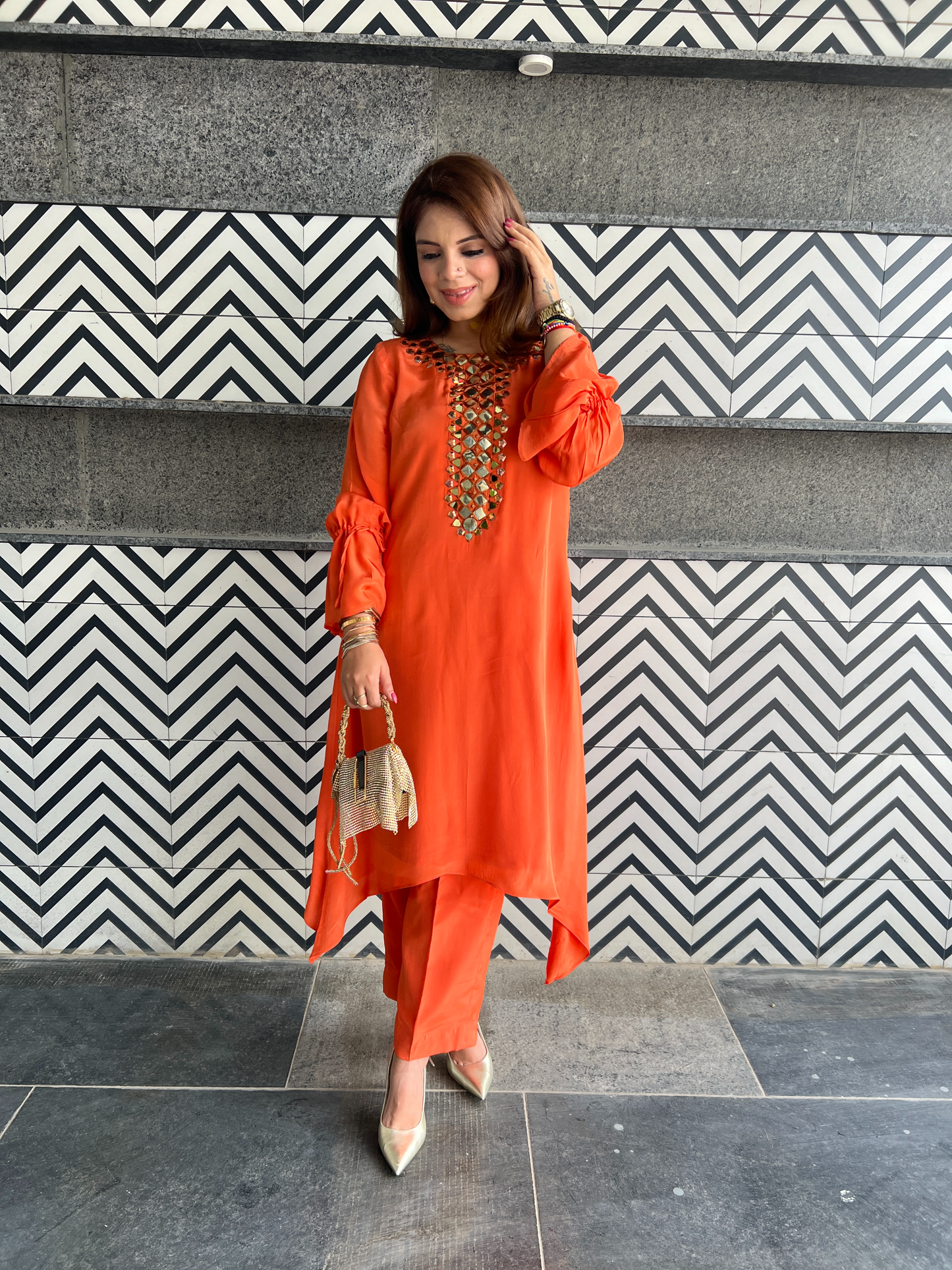 Sunehri Jhalak:Hand-Embroidered Mirror Work Kurta with Ruched Sleeves & Pants
