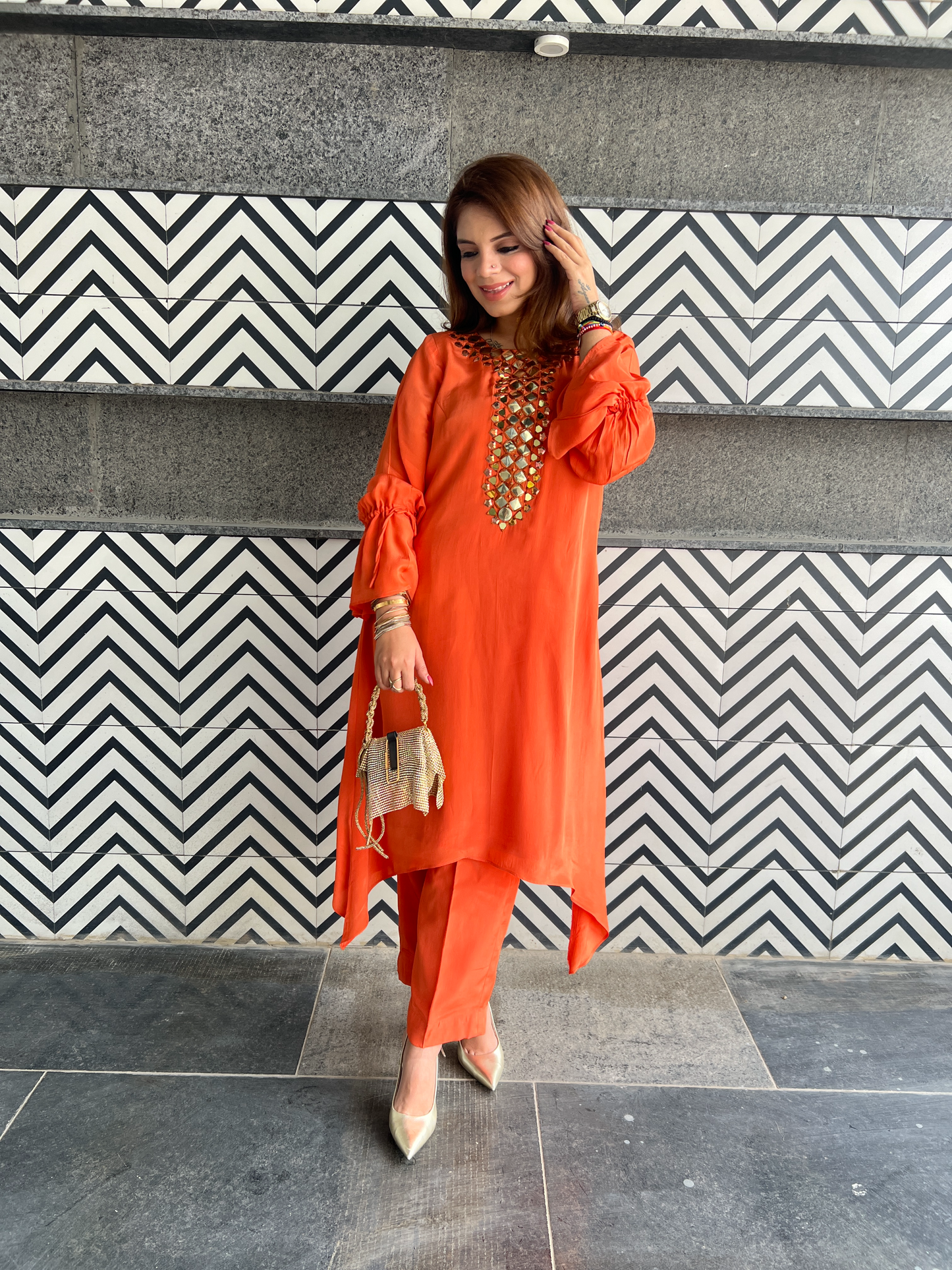 Sunehri Jhalak:Hand-Embroidered Mirror Work Kurta with Ruched Sleeves & Pants