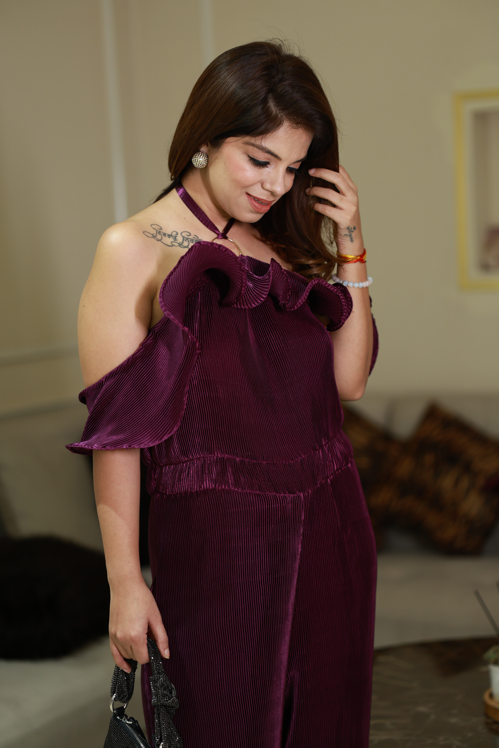 Wine-colored wrinkle-resistant jumpsuit for women – stylish travel and evening wear