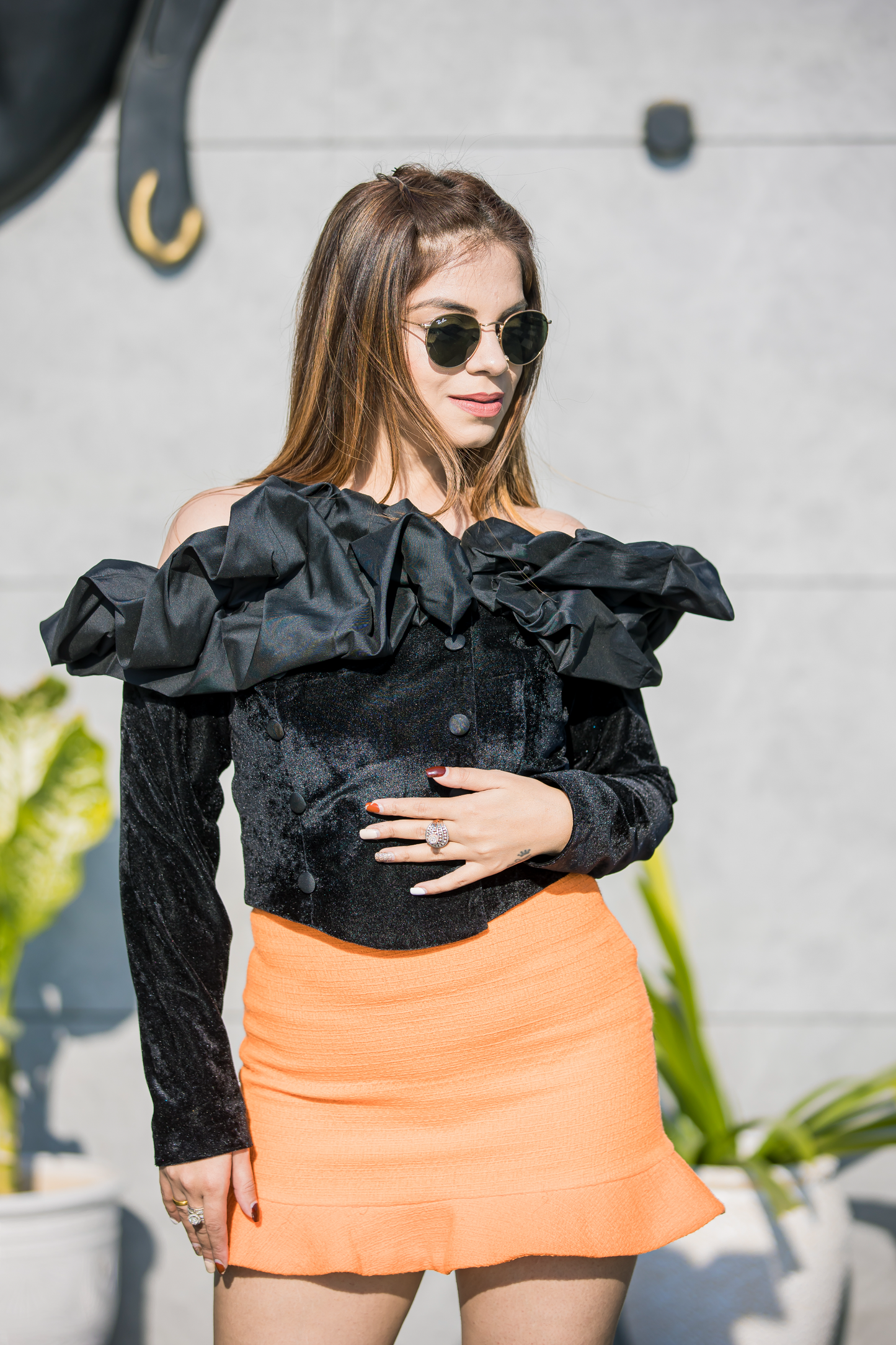 Misterio Azul - Fashionable Ruffled Coat for Women – Stylish, Elegant Outerwear for Any Season
