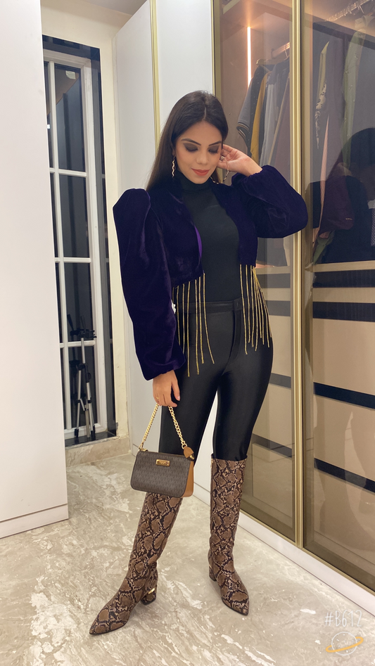 Elegant string velvet jacket for women – luxurious, soft, and stylish outerwear