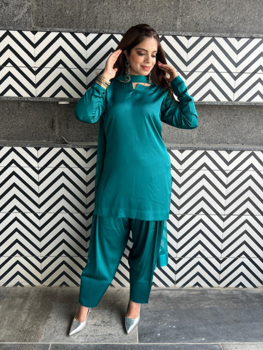 Traditional Farsi salwar suit for women with dupatta
