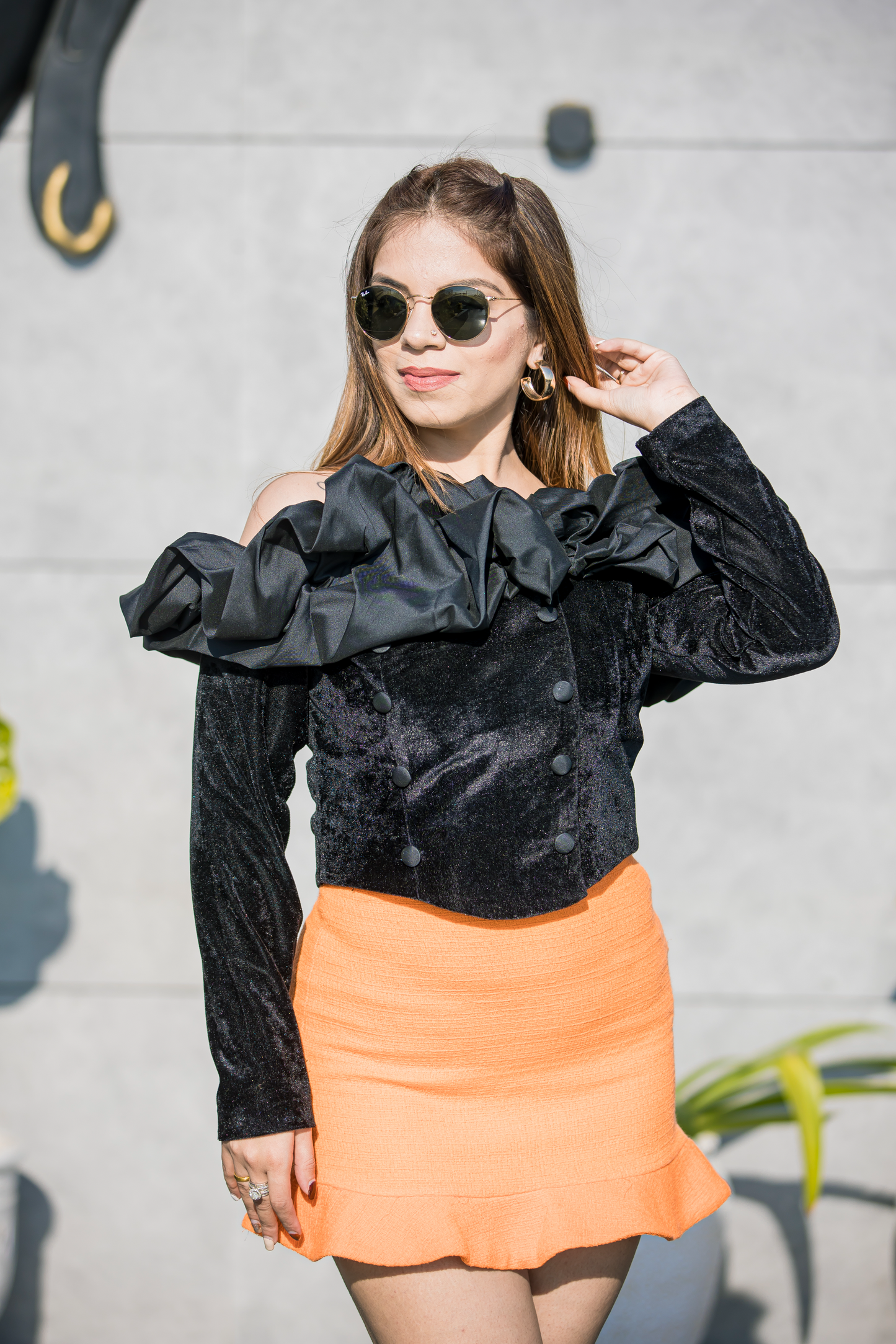 Women’s fashionable ruffled coat – chic and stylish outerwear perfect for any occasion