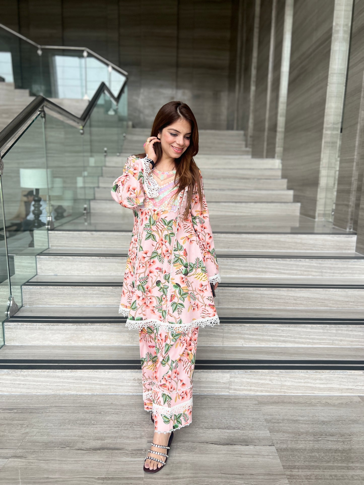 Ishika - Blush Pink Floral Kurta Set with Lace Detailing – Women's Summer Ethnic Co-ord
